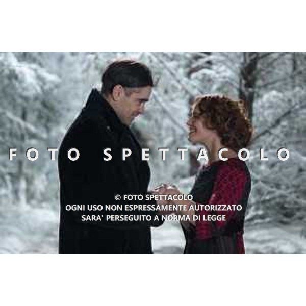 Jessica Brown Findlay e Colin Farrell - Storia d\'inverno ©Warner Bros. Pictures Italia