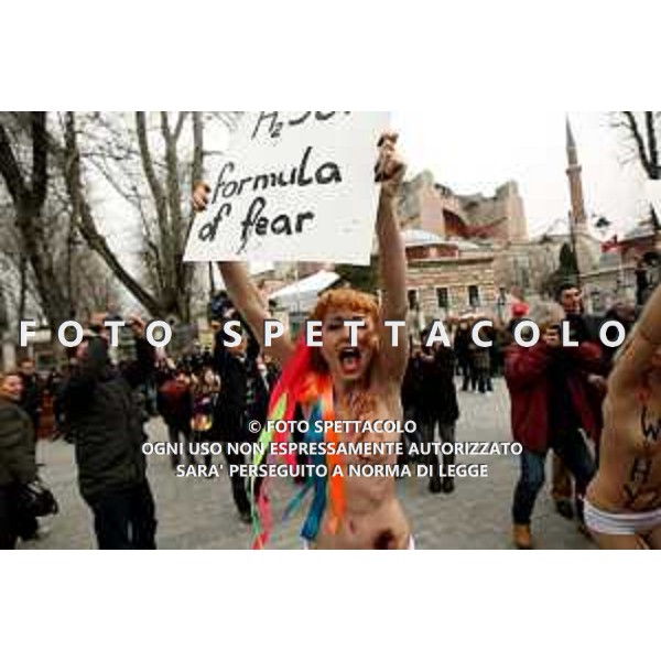 Femen - L\'Ucraina non è in vendita - ©I Wonder Pictures